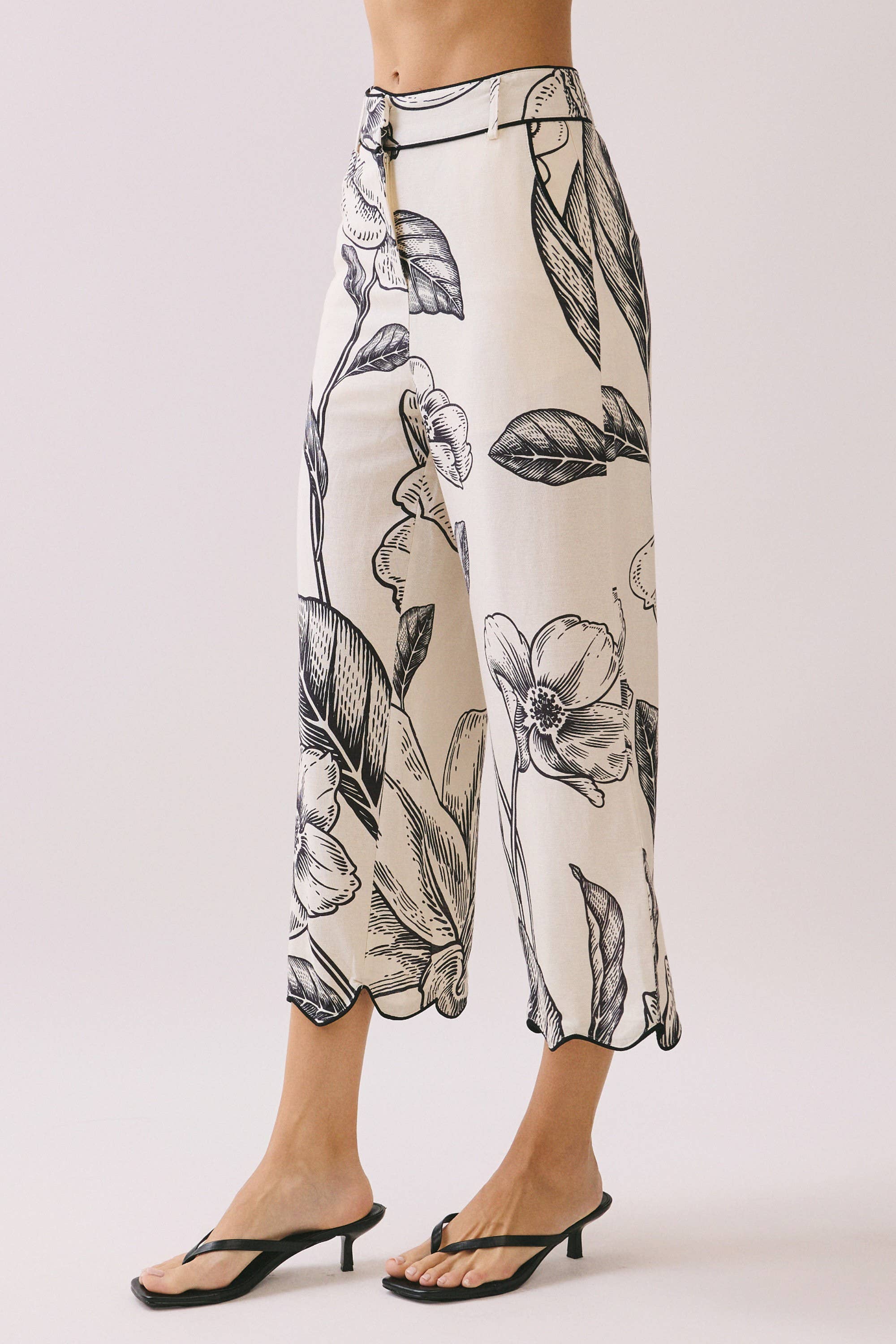 Floral Print Wide Leg Cropped Silhouette Pants