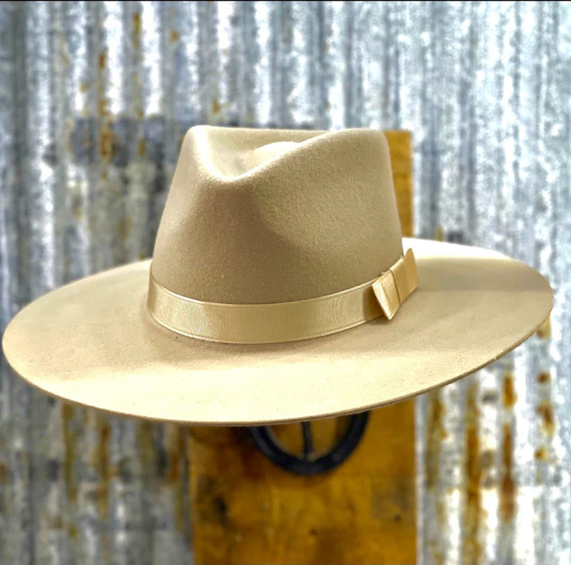 Fedora Silverbelly
