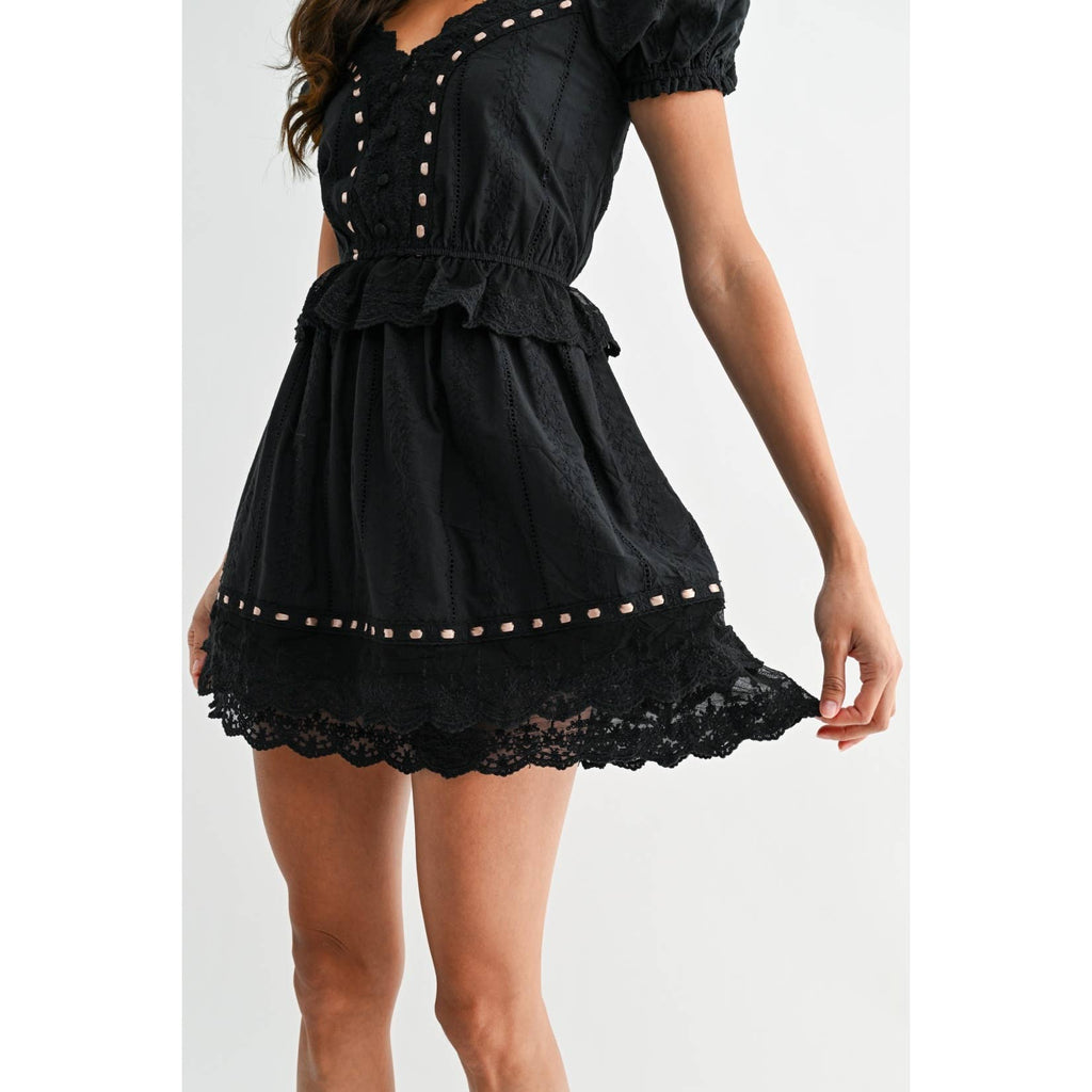 BLACK LACE MINI DRESS WITH SCALLOPED DETAILING