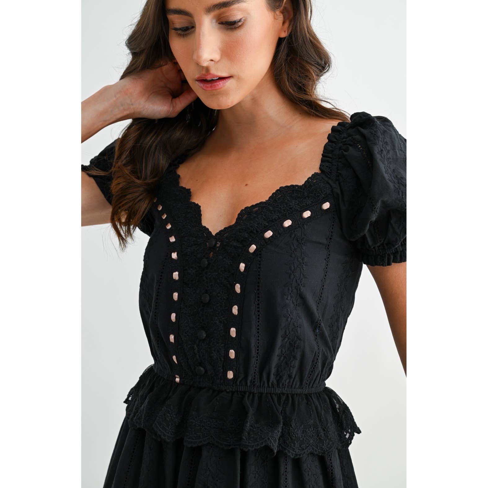 BLACK LACE MINI DRESS WITH SCALLOPED DETAILING